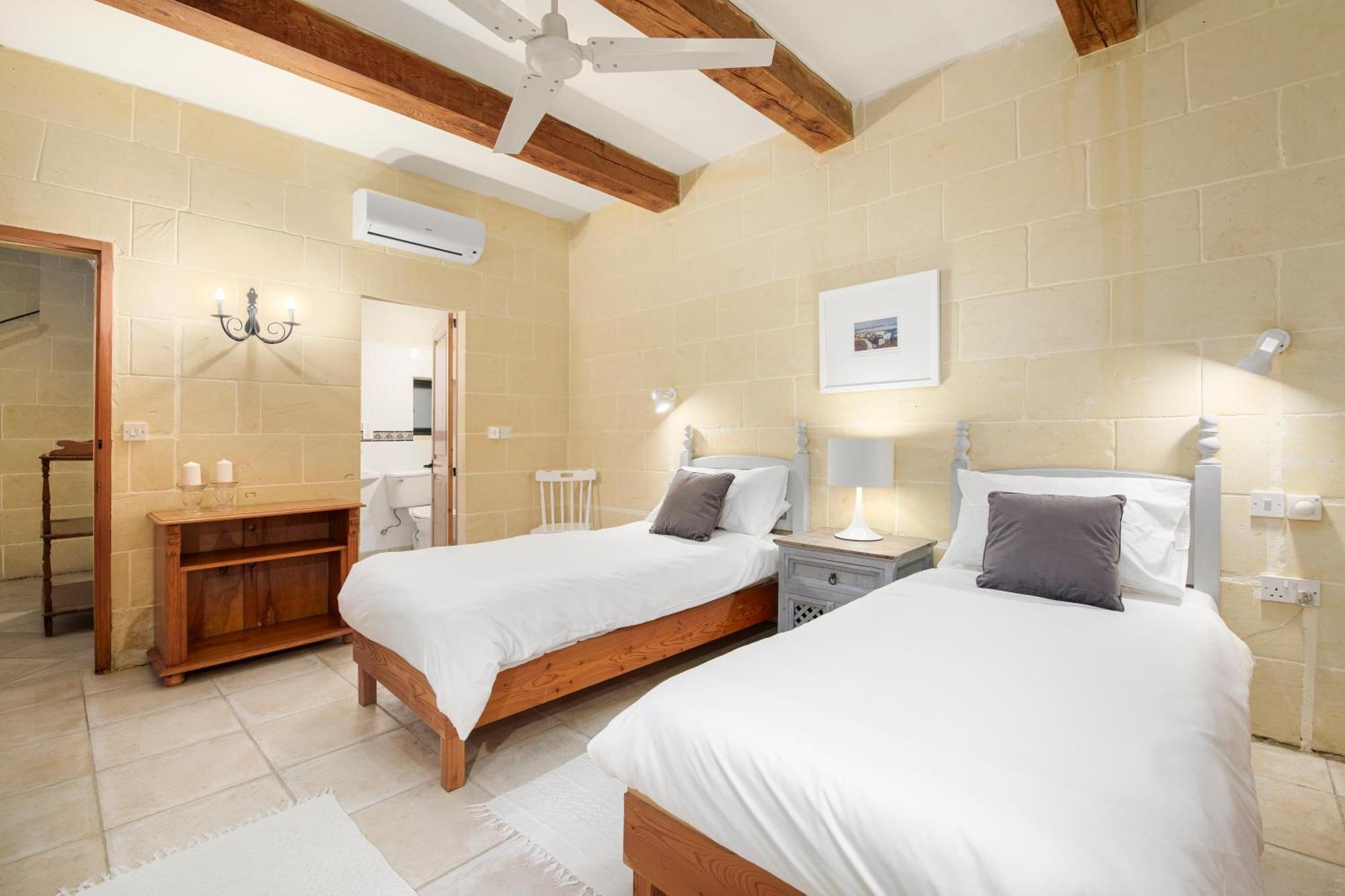 Dar Ta' Censina Villa With Private Pool 加斯利 外观 照片